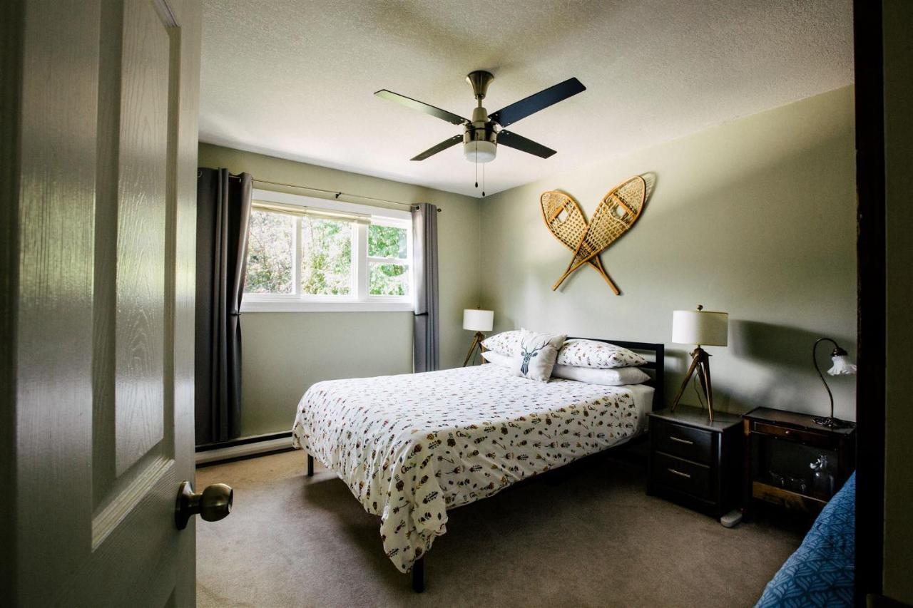 Alpenrose Revelstoke Bed & Breakfast Exterior photo